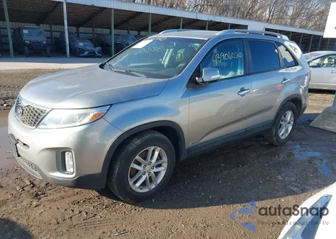 2015 Kia Sorento Lx из США, поврежденный, VIN 5XYKTCA68FG638360